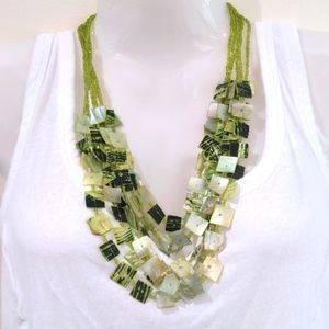 Statement necklace